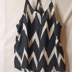 H&M black and white tank nwot 8